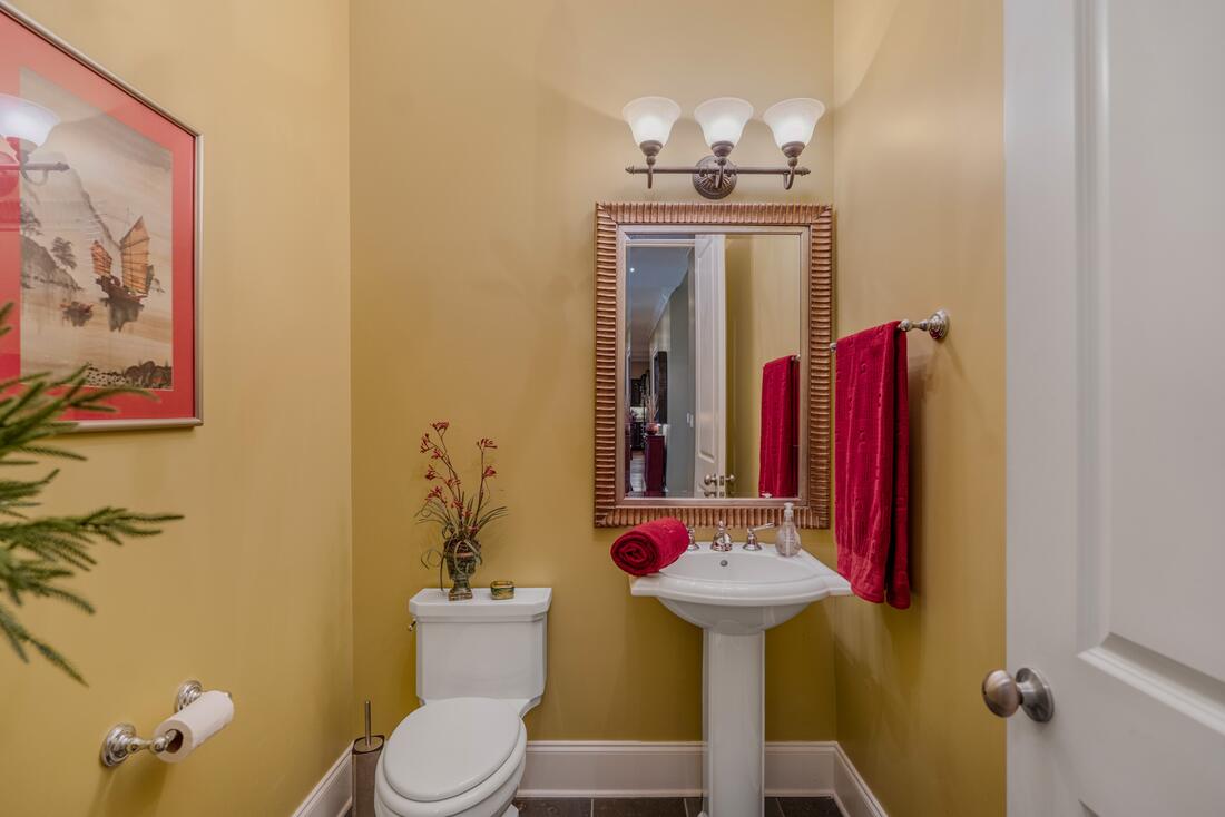 Powder room